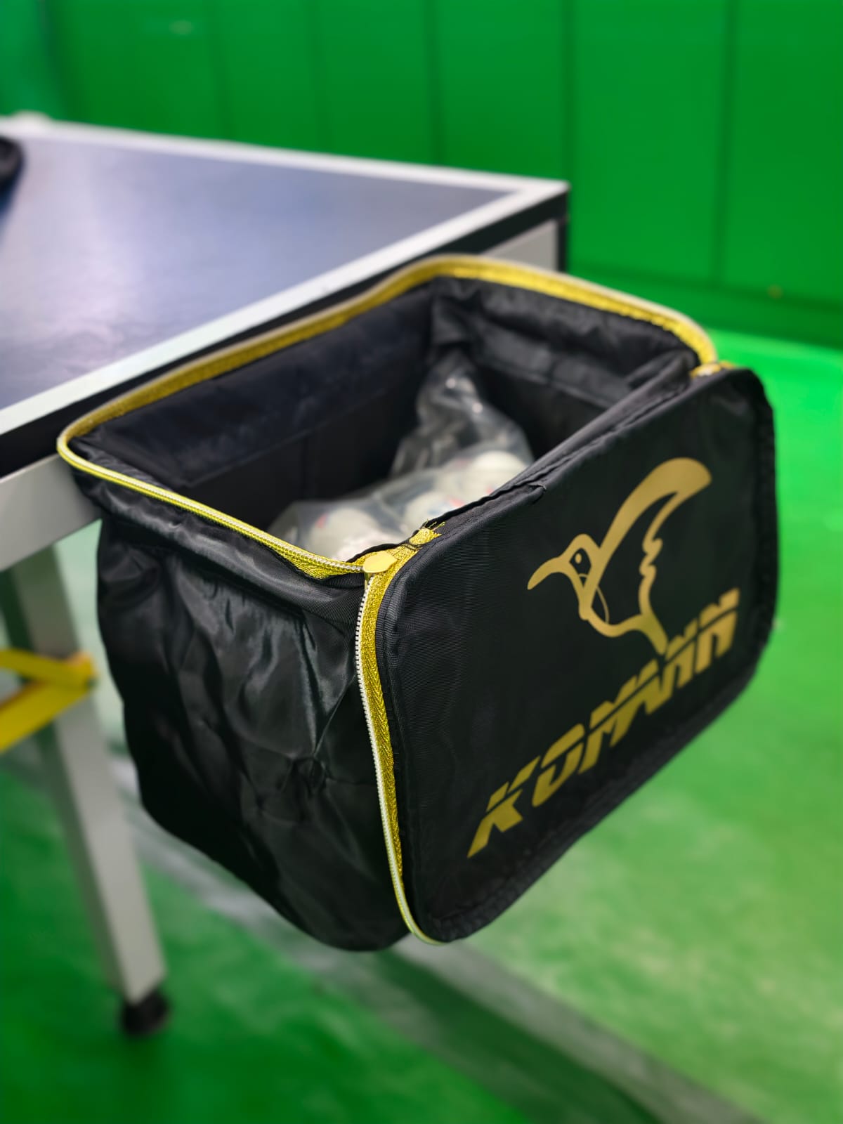 KOMANN  BALL BASKET (高猛磁石乒乓球袋)